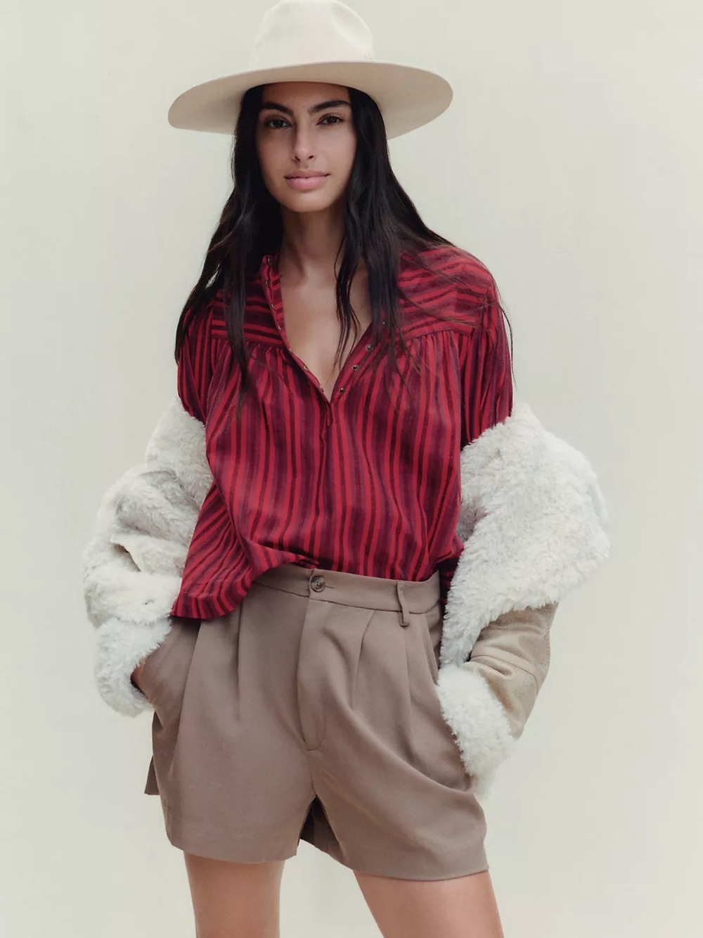 Reformation | Mason Shorts - Picture 4 of 9